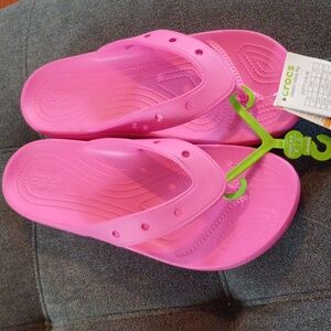 Crocs New with tag 💕Unisex